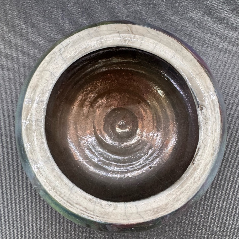 Iridescent Raku Pottery Vase Bowl Artist Signed 4” Diameter - Picture 5 of 8